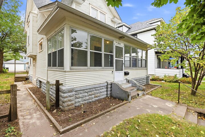 Property Photo:  2636 Aldrich Avenue S  MN 55408 