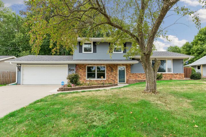 Property Photo:  2442 Orchard Lane  MN 55110 