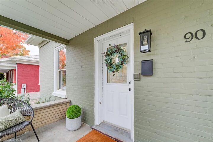 Property Photo:  90 John Street E  ON N2J 1G1 