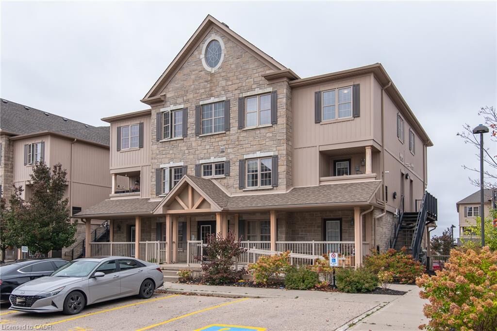 Property Photo:  1460 Highland Road W 7H  ON N2N 0B7 