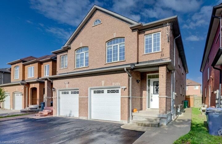 Property Photo:  6484 Skipper Way  ON L5W 1P6 