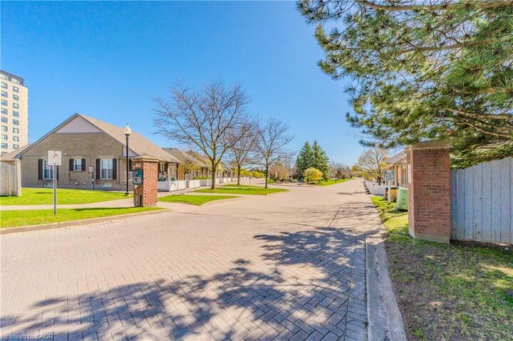 Property Photo:  461 Columbia Street W 26  ON N2T 2P6 