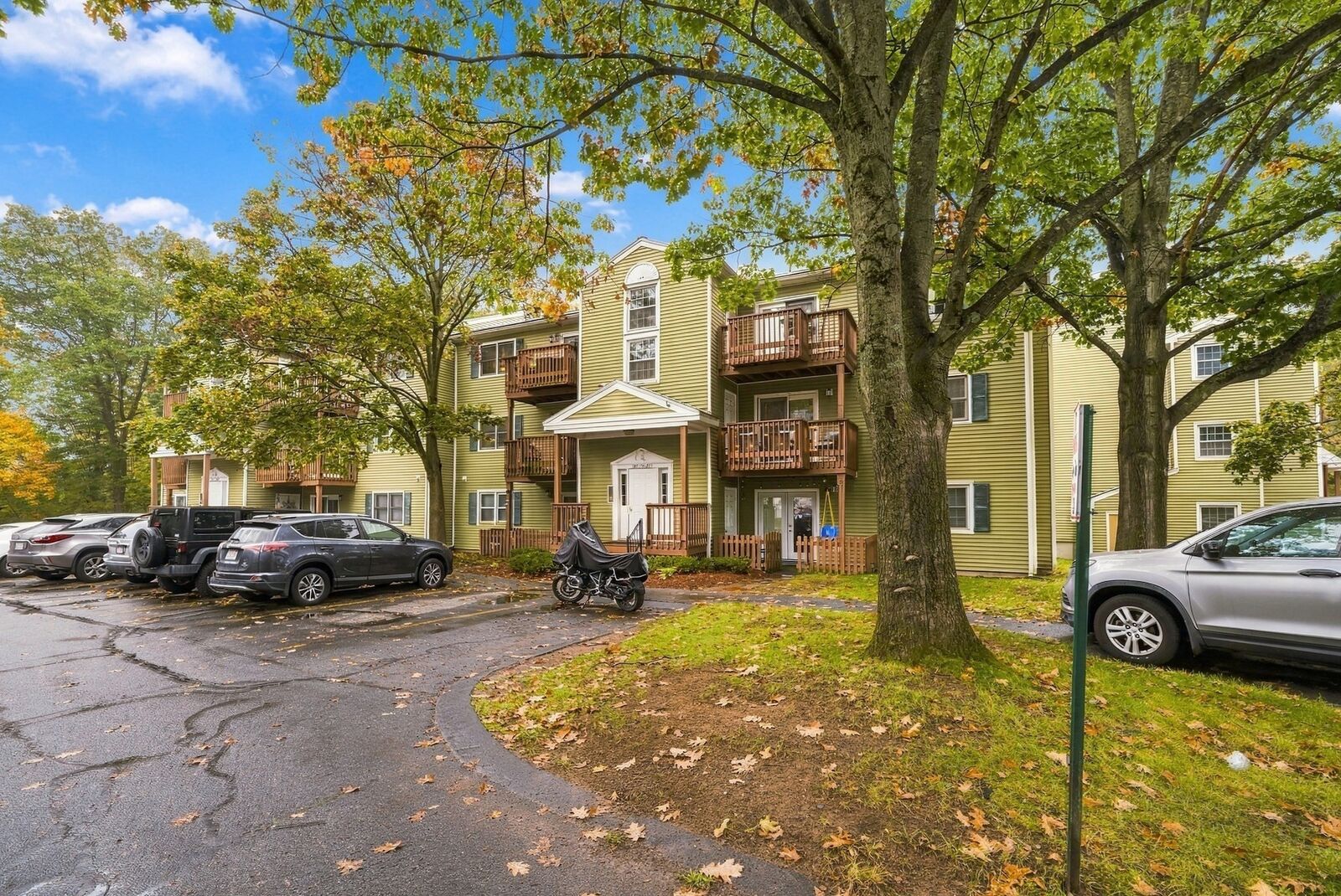 Property Photo:  371 Aiken Ave 10  MA 01850 