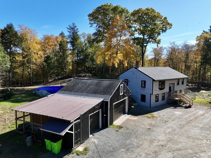 Property Photo:  425 N County Rd  MA 01337 