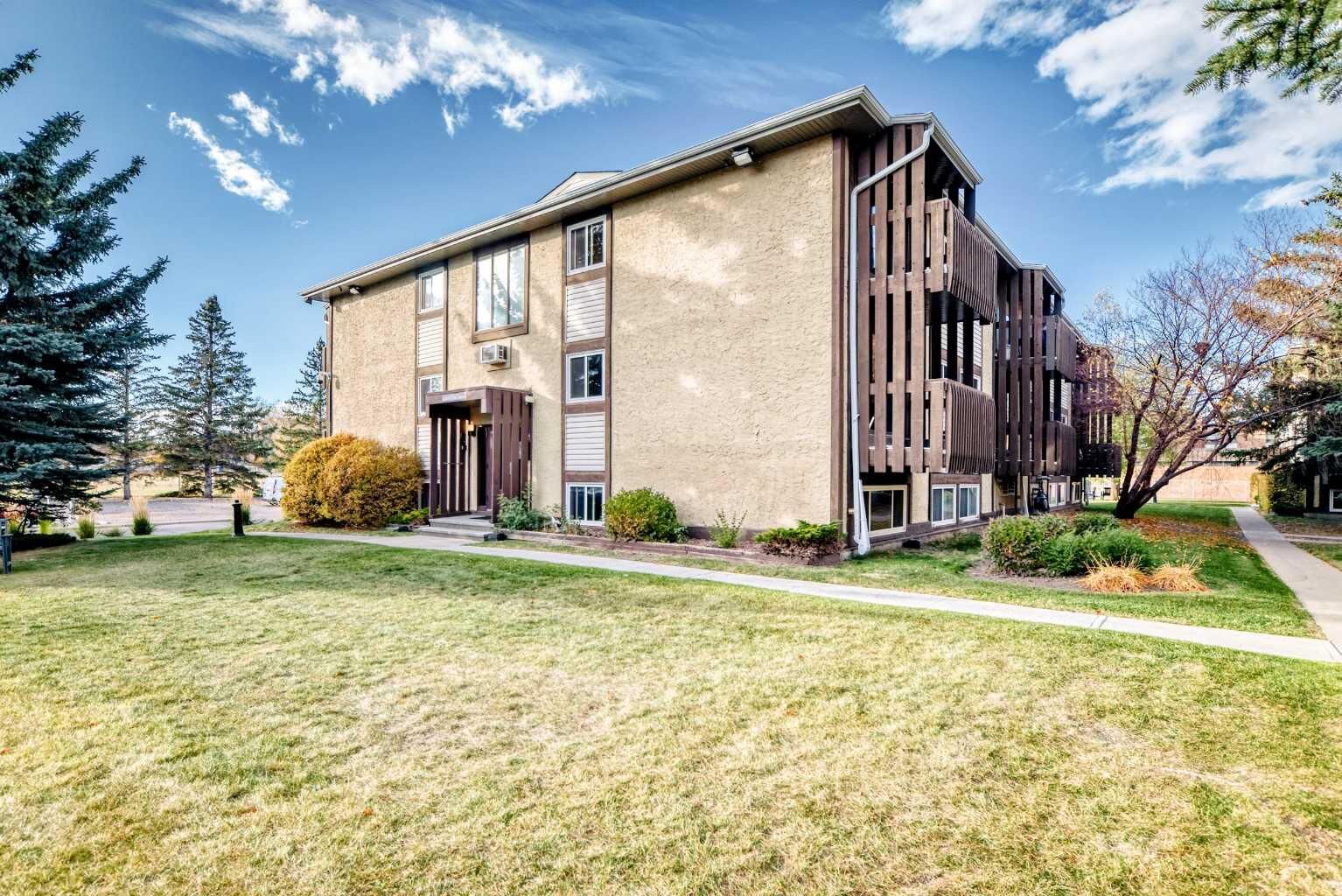 Property Photo:  366 94 Avenue SE 17  AB T2J 5P1 