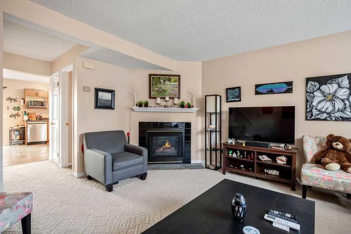 Property Photo:  237 Mt Aberdeen Circle SE  AB T2Z 2V5 