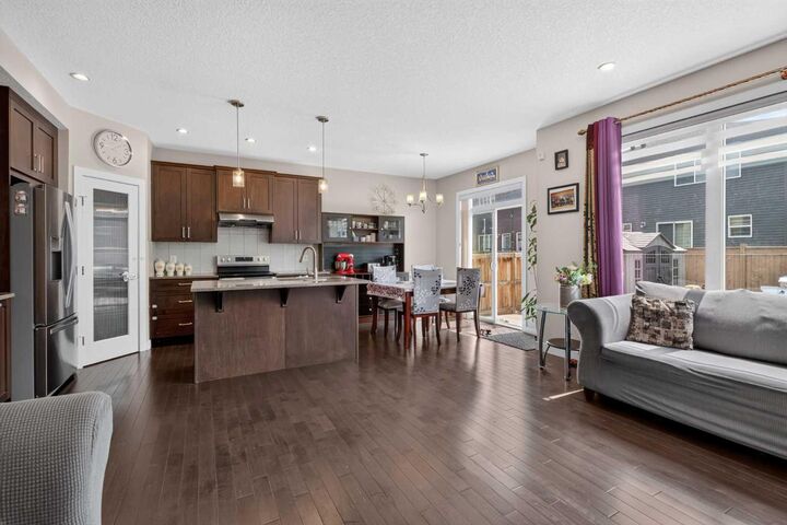 Property Photo:  45 Saddlestone Drive NE  AB T3J 0W6 