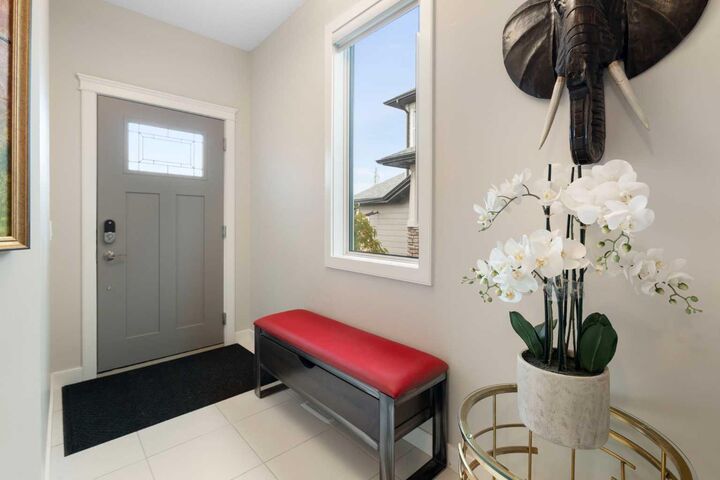 Property Photo:  20 Evanswood Circle NW  AB T3P 0K1 