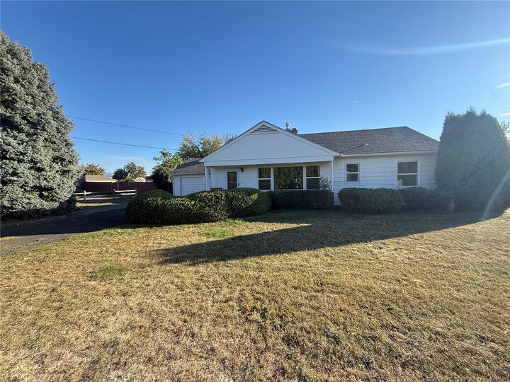 Property Photo: 100 Hill Road WA 99362
