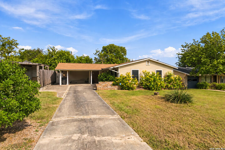 Property Photo:  551 Craigmont Ln  TX 78213 