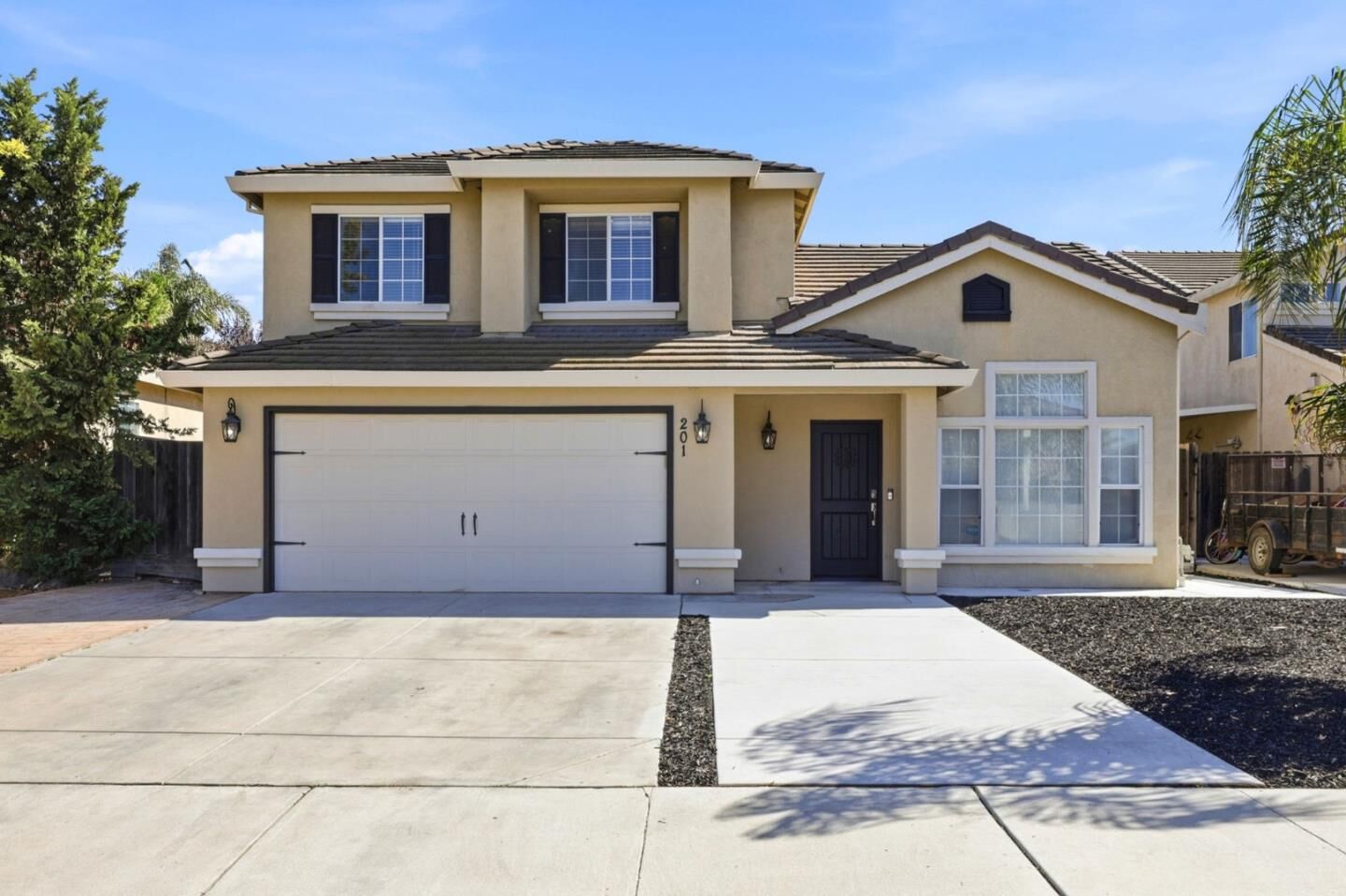 Property Photo:  201 Le Chateau Drive  CA 95023 