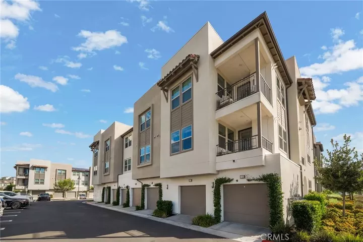 Property Photo:  1300 Lasso 203  CA 92694 