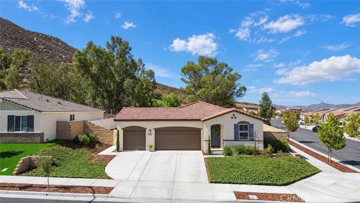 Property Photo:  29715 Tanoak Ct  CA 92596 