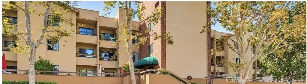 Property Photo:  460 Oak Street 210  CA 91204 