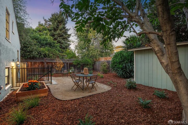 Property Photo:  5658 Carberry Avenue  CA 94609 