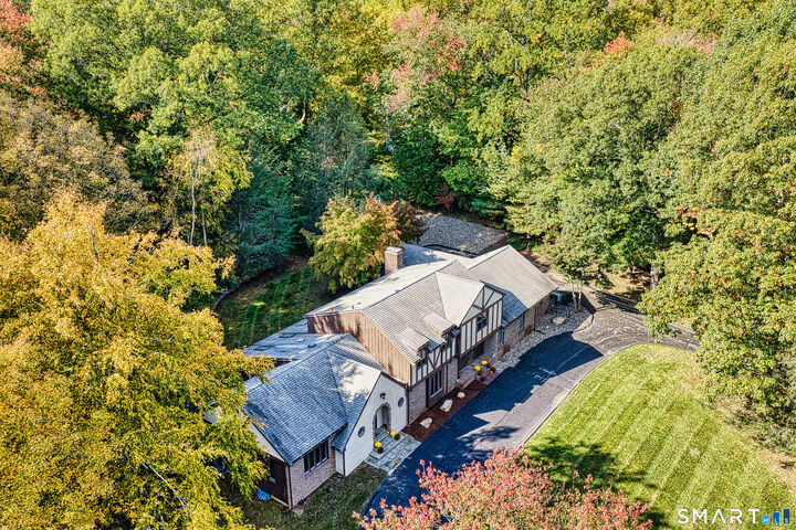 Property Photo:  14 Tulip Tree Lane  CT 06525 