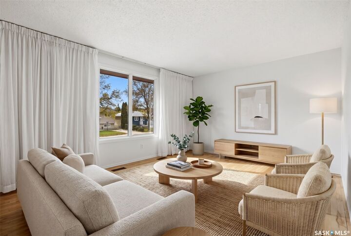 Property Photo:  98 Read Avenue  SK S4T 6P8 