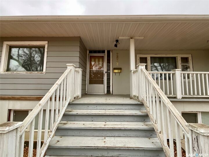 Property Photo:  2832 Quinn Drive  SK S4P 2W1 