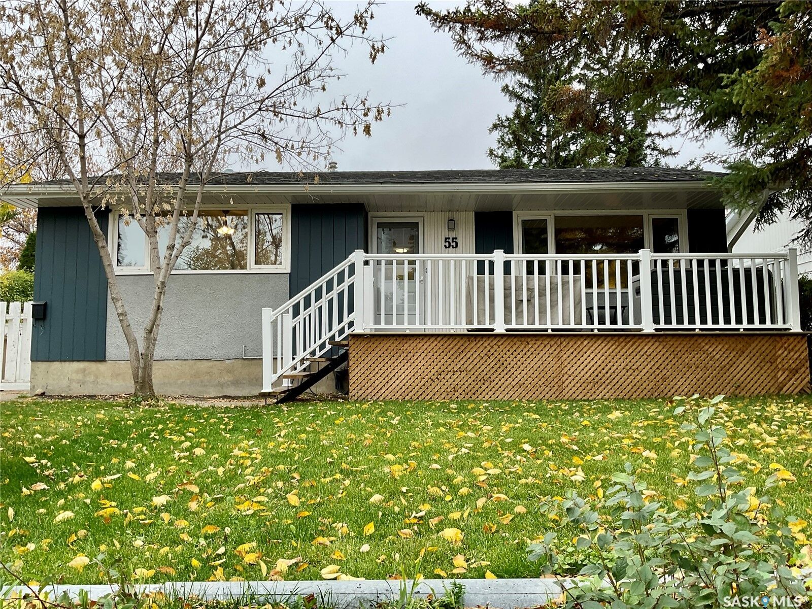 Property Photo:  55 Walden Crescent  SK S4N 1L1 