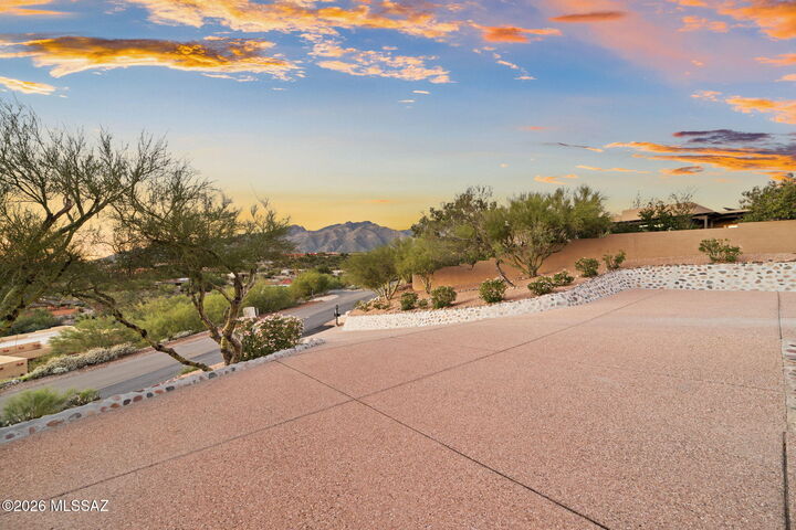 Property Photo:  5980 E Avenida Arriba  AZ 85750 
