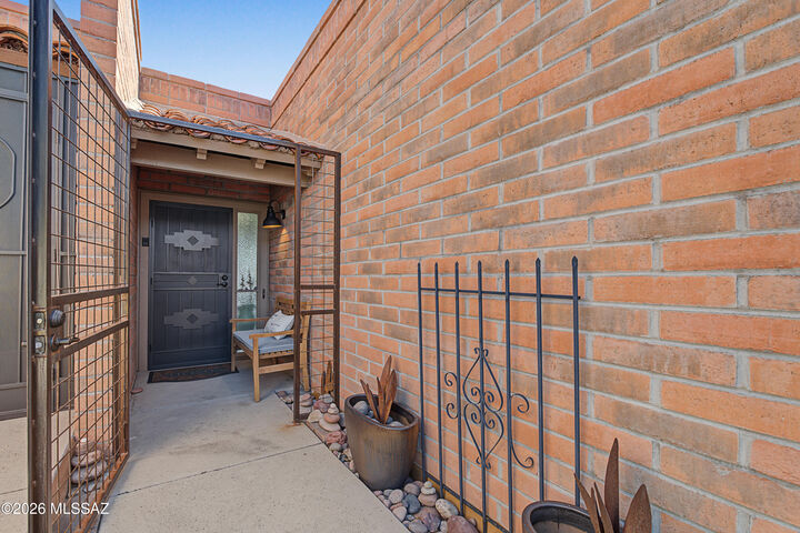 Property Photo: 2519 S Calle Cervantes AZ 85622