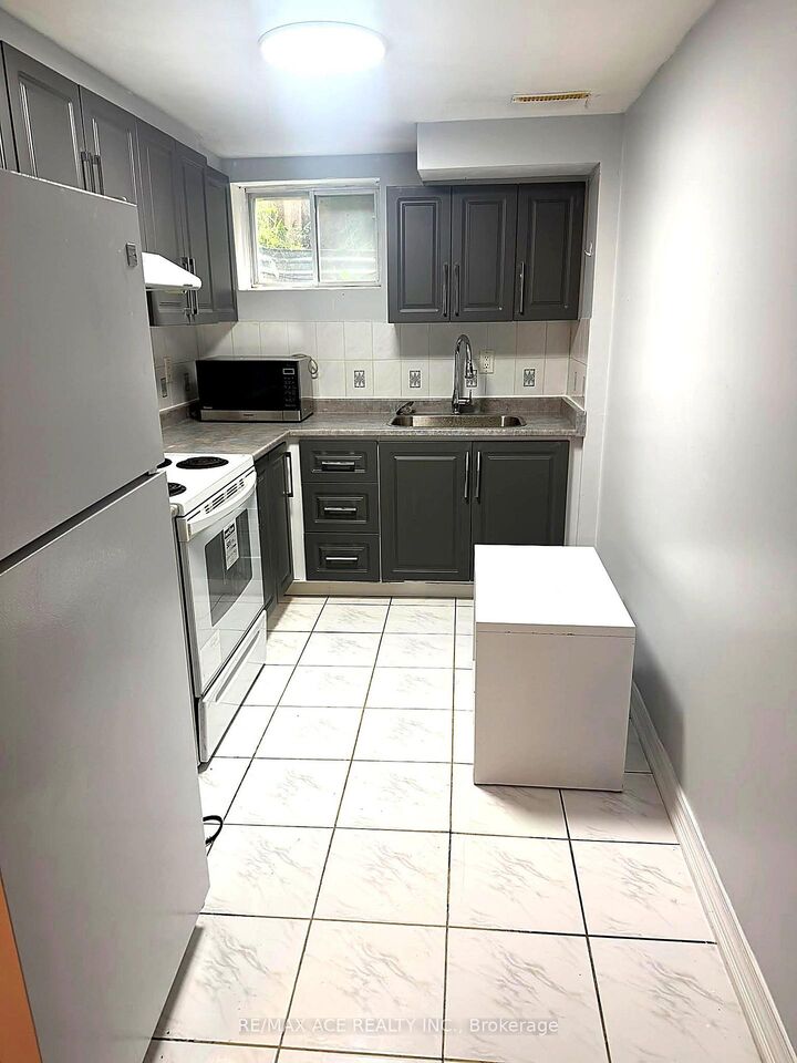 Property Photo:  95 Joycedale Street Bsmt  ON L3S 3J2 