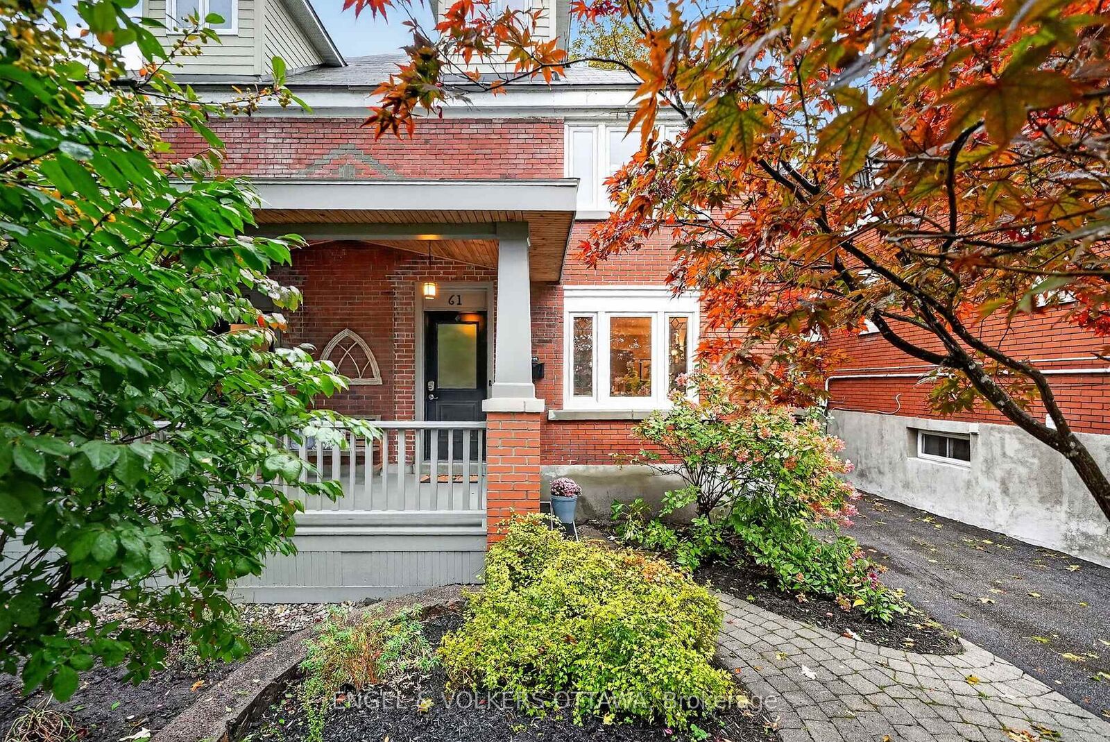 Property Photo:  61 Muriel Street  ON K1S 4C9 