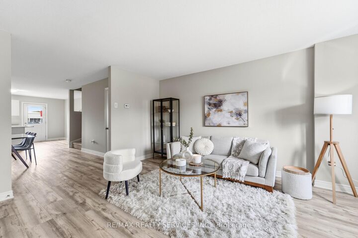Property Photo:  7768 Ascot Circle  ON L2H 3P9 