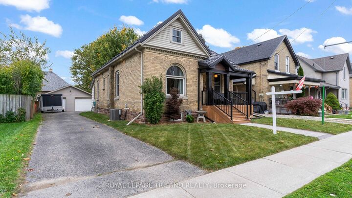 Property Photo:  282 Ross Street  ON N5R 3Y9 