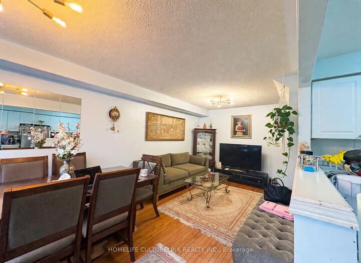 Property Photo:  24 Cape Breton Court  ON L4E 3W4 