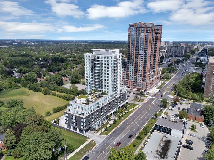 Property Photo: 3220 Sheppard Avenue E 1702 ON M1T 0B7