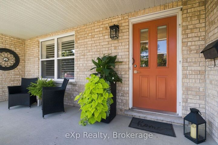 Property Photo: 358 Dufferin Street ON N5A 8B3