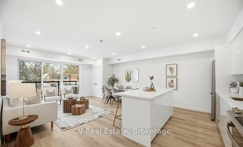 Property Photo:  61 Orchard Park 403  ON M1E 0C8 