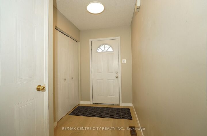 Property Photo:  521 Blackwater Place  ON N5X 4J4 