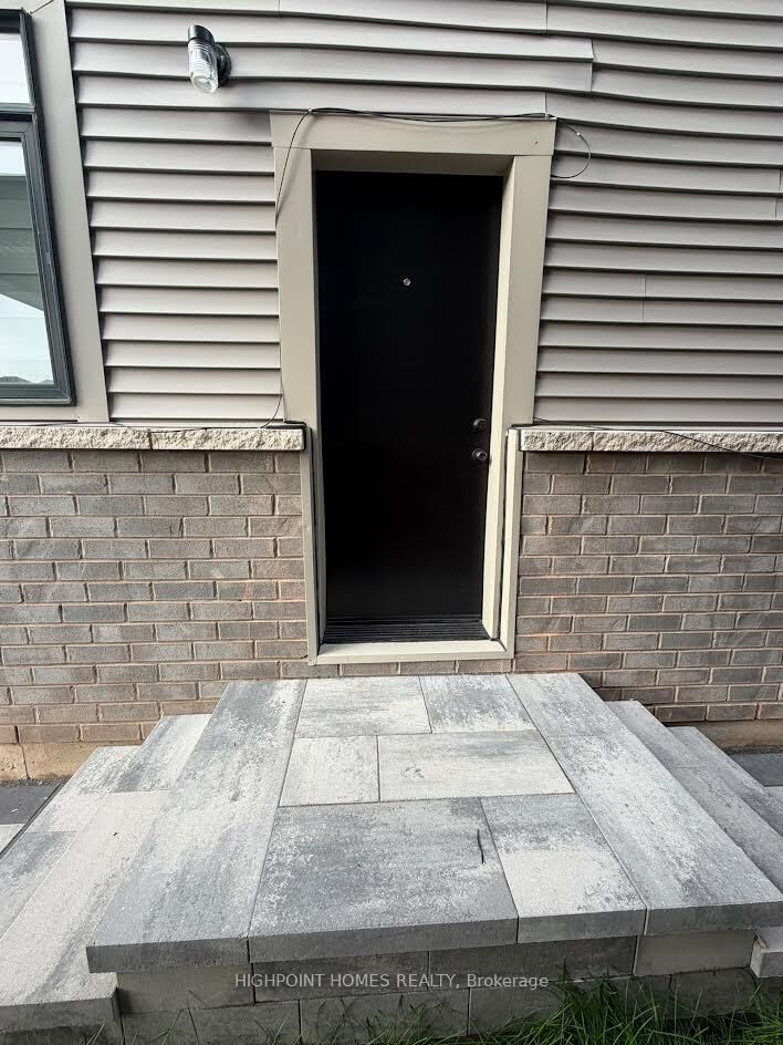 Property Photo:  71 Starfire Crescent Bsmt  ON L8E 0K8 