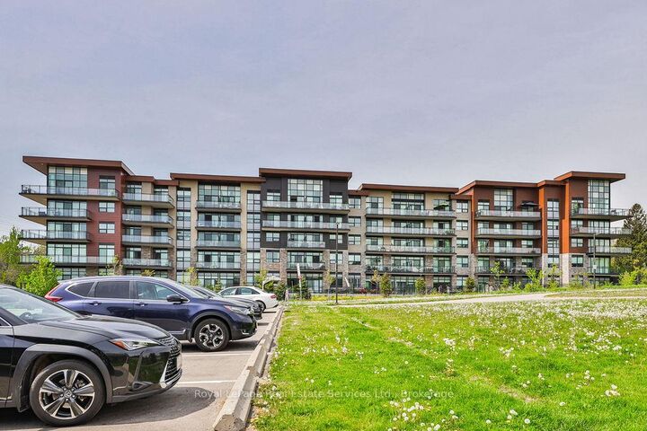 Property Photo:  1575 Lakeshore Road W 321  ON L5J 1J4 