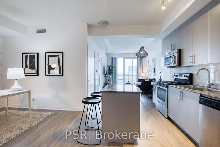 Property Photo:  85 Duke Street W 806  ON N2H 0B7 