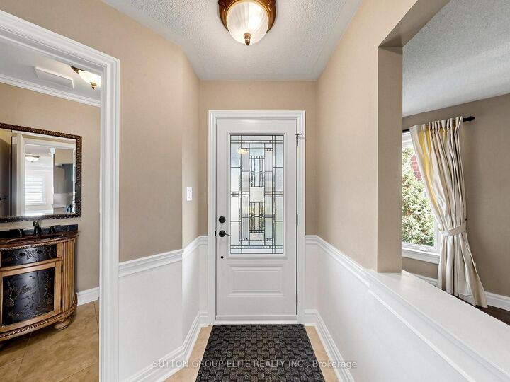 Property Photo:  5708 Wells Place Drive  ON L5M 5T6 