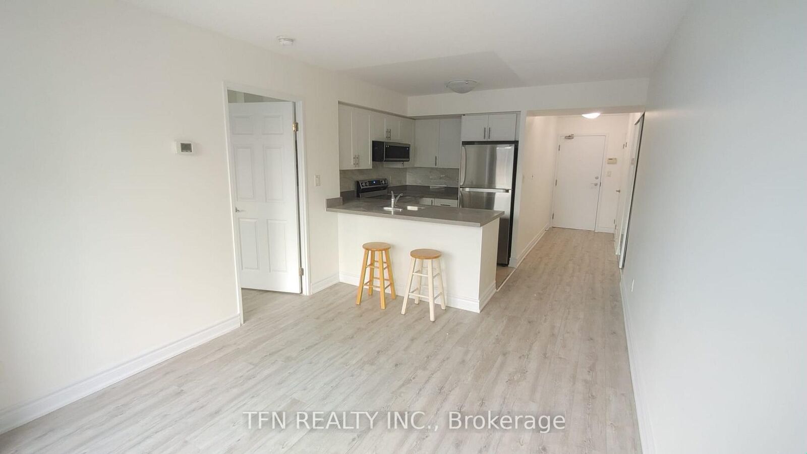 Property Photo:  230 King Street E 724  ON M5A 1K5 