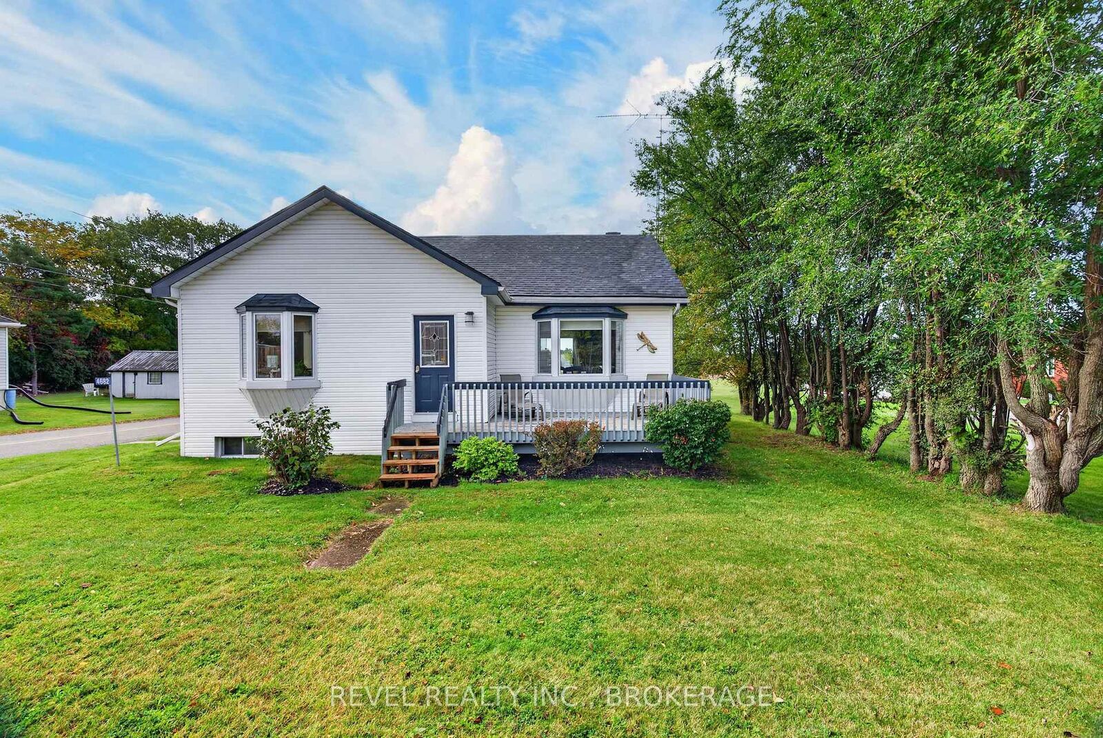 Property Photo:  4682 Latimer Road  ON K0H 1X0 