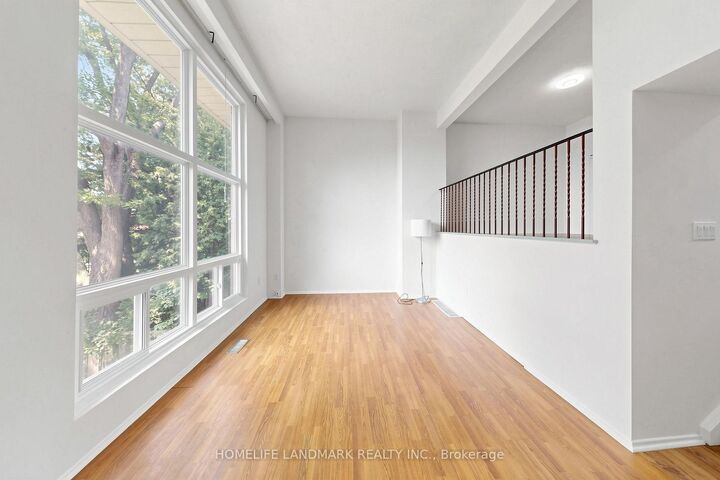 Property Photo:  8 Rusty Crest Way  ON M2J 2Y4 