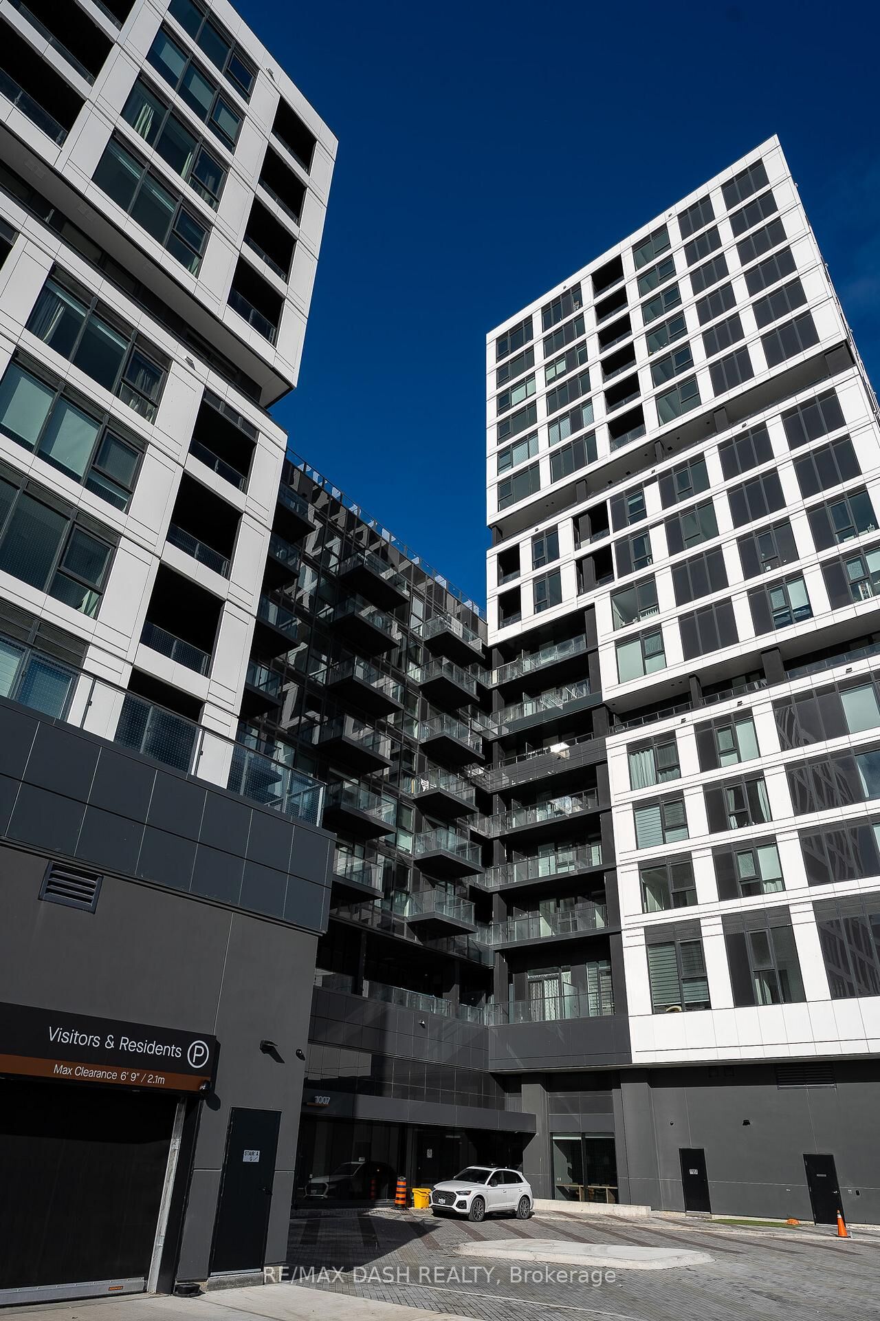 Property Photo: 1007 The Queensway Avenue 621 ON M8Z 0H4