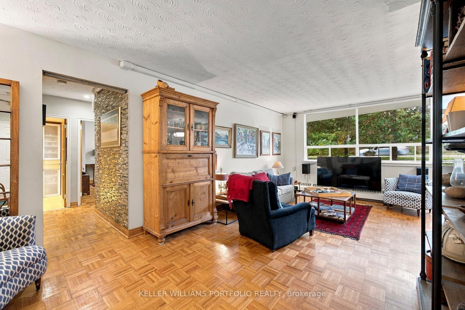 Property Photo:  100 Coe Hill Drive 108  ON M6S 3E1 