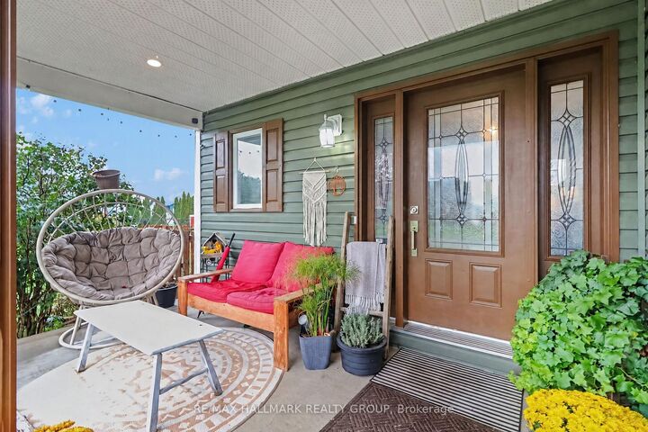 Property Photo:  25 Tabitha Cres Crescent  ON K0C 1H0 