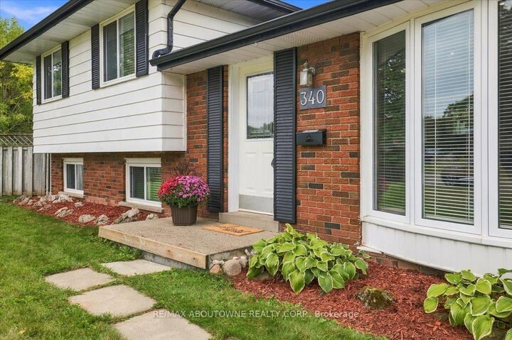 Property Photo:  340 Duncombe Drive  ON L7L 4M1 