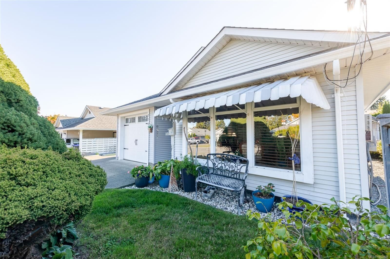 Property Photo: 770 Park Pl #A BC V9N 8K6