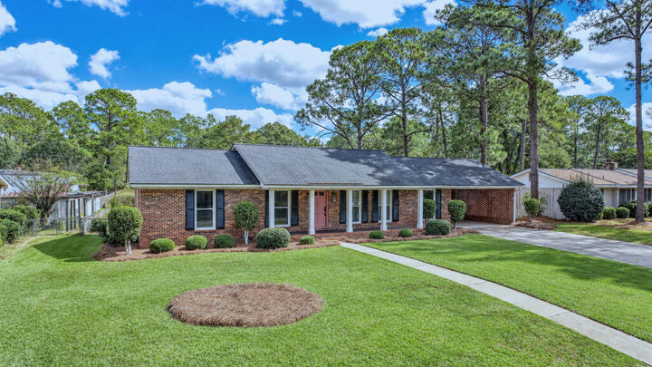 Property Photo: 2008 Lullwater Road GA 31707