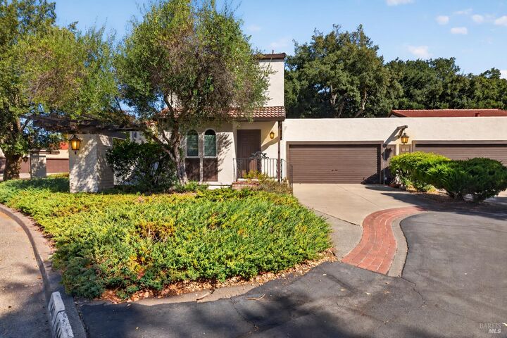 Property Photo:  846 Adobe Drive  CA 95404 