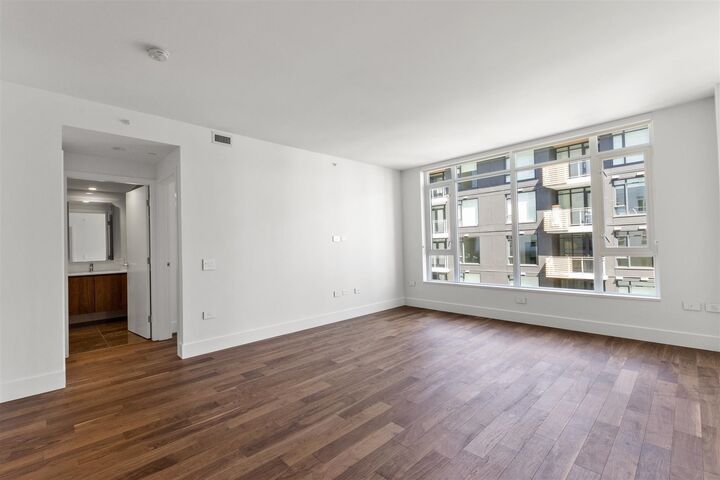 Property Photo:  389 W 59th Avenue 301  BC V5X 0J4 