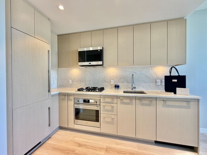 Property Photo:  5938 Olive Avenue 1705  BC V5H 0M6 